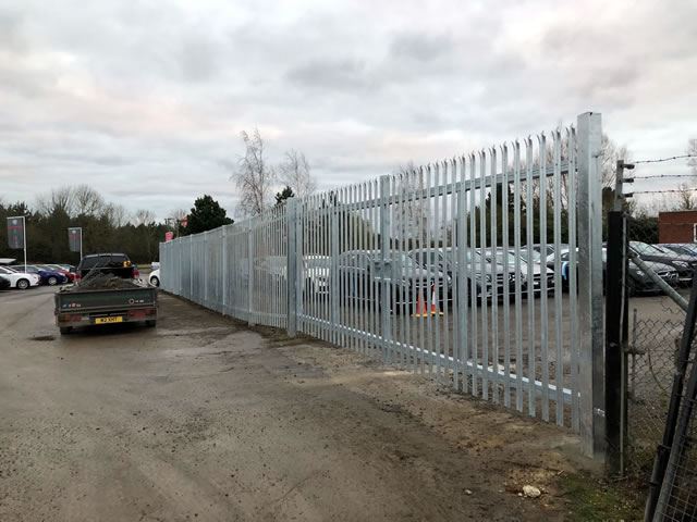 Steel palisade security fencing, Kidlington